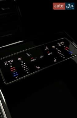 Седан Audi A8 2019 в 