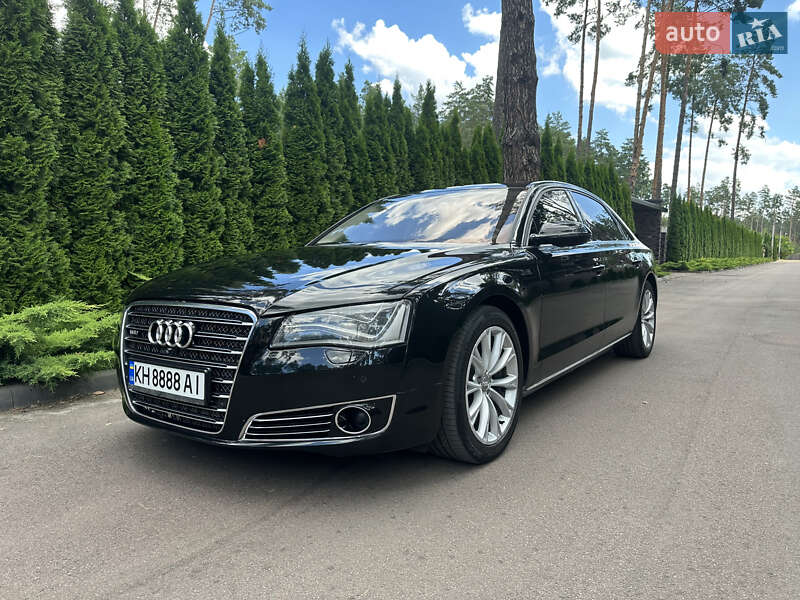 Седан Audi A8 2012 в Киеве
