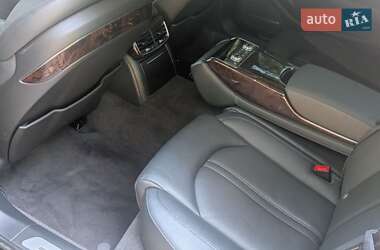 Седан Audi A8 2014 в 