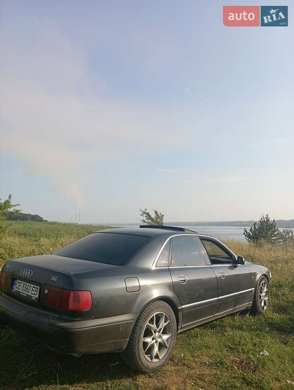Седан Audi A8 1996 в 