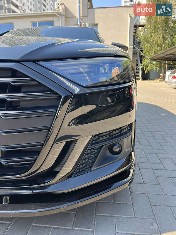 Седан Audi A8 2020 в Одессе