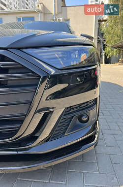 Седан Audi A8 2020 в 