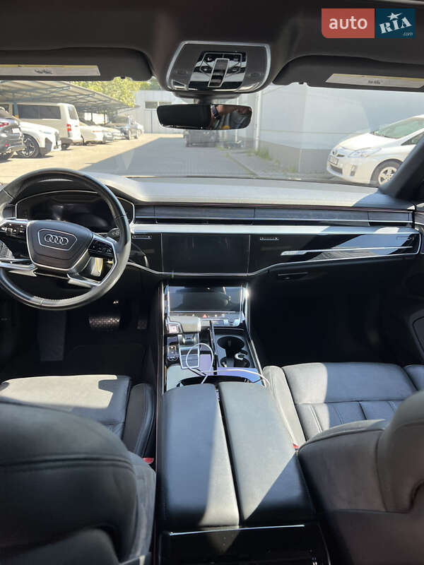 Седан Audi A8 2020 в Одессе