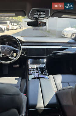 Седан Audi A8 2020 в 