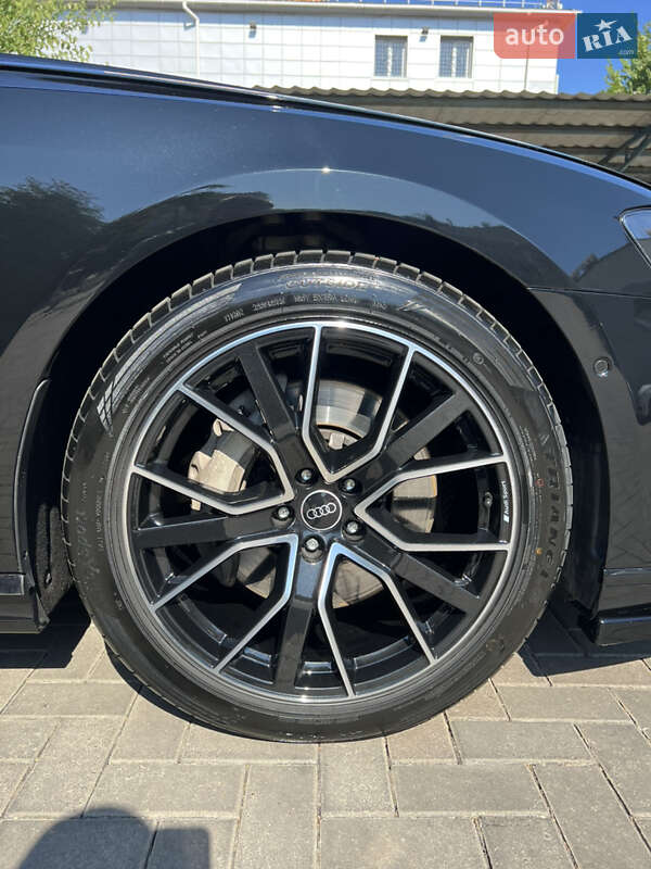 Седан Audi A8 2020 в Одессе