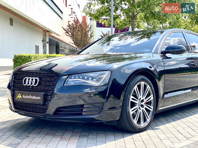 Седан Audi A8 2012 в Києві