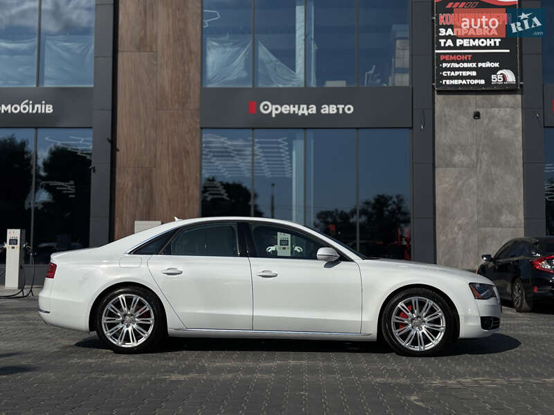 Седан Audi A8 2013 в Киеве