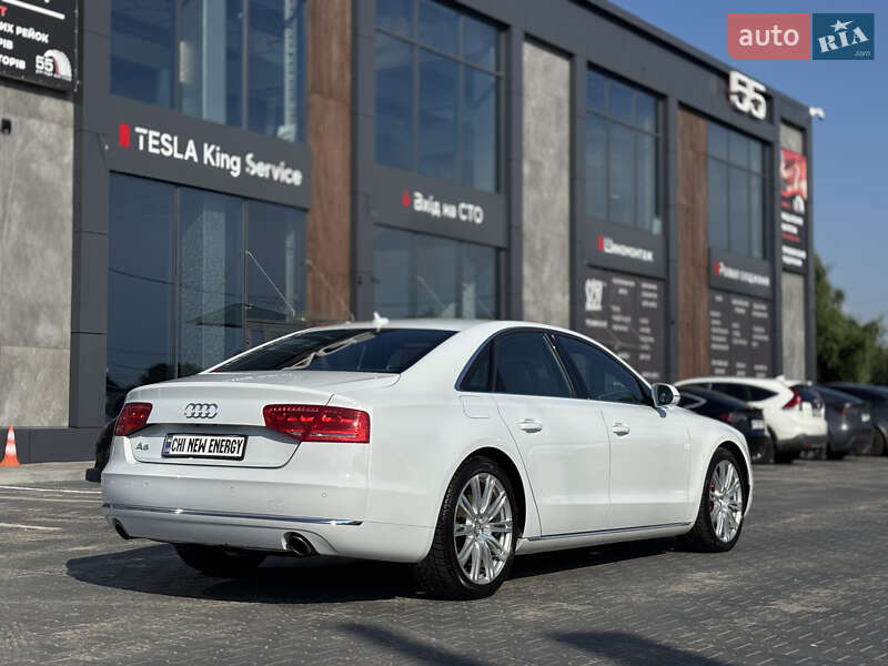 Седан Audi A8 2013 в Киеве