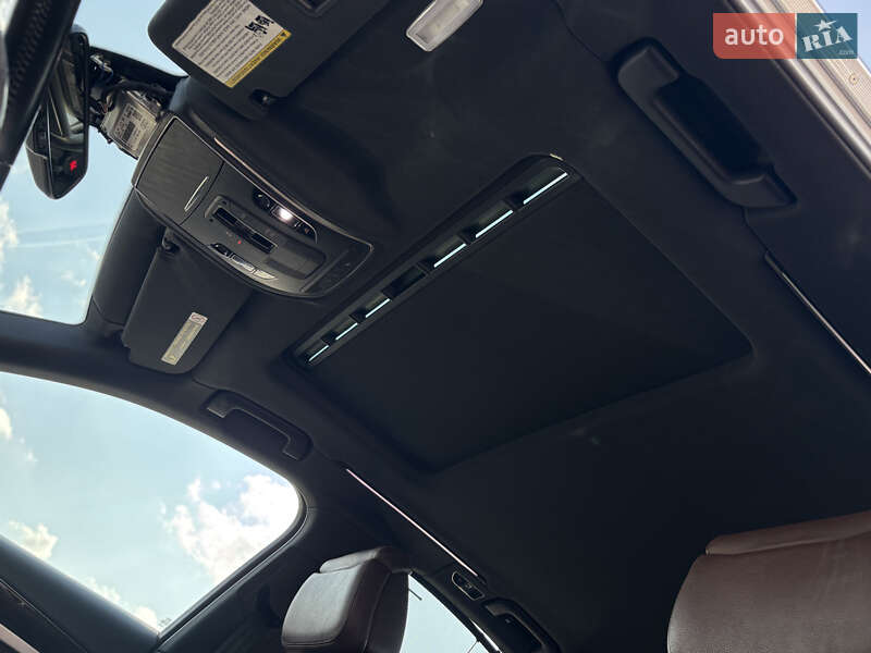 Седан Audi A8 2013 в Киеве