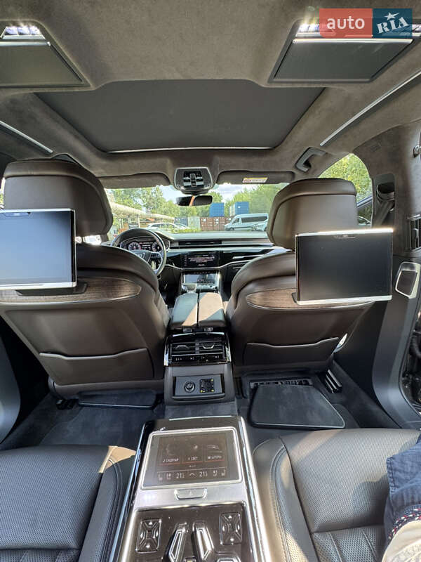 Седан Audi A8 2017 в Киеве