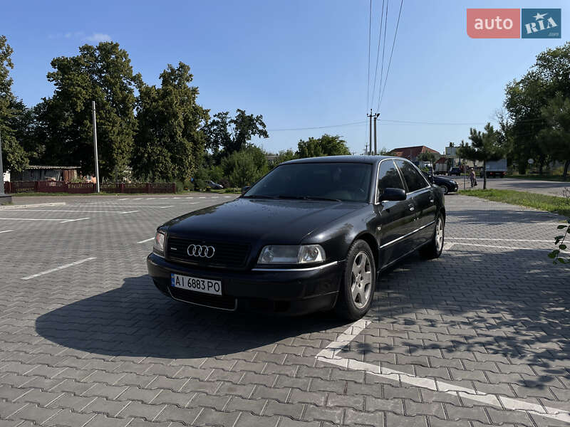 Седан Audi A8 2000 в 