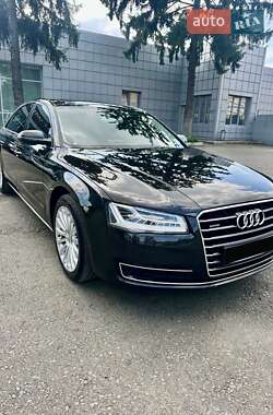 Седан Audi A8 2017 в 