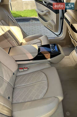 Седан Audi A8 2016 в 