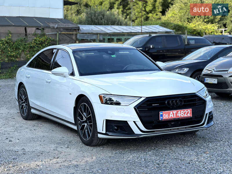 Седан Audi A8 2021 в Бердичеві