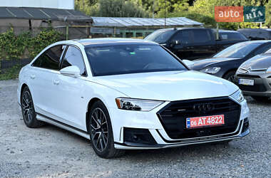 Седан Audi A8 2021 в 