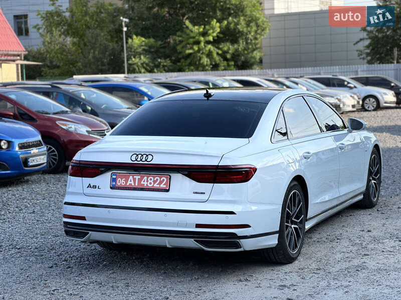 Седан Audi A8 2021 в Бердичеві
