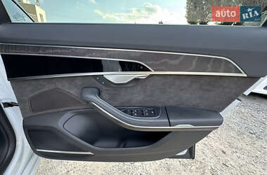 Седан Audi A8 2021 в 