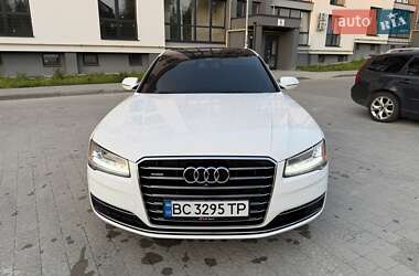 Седан Audi A8 2015 в 