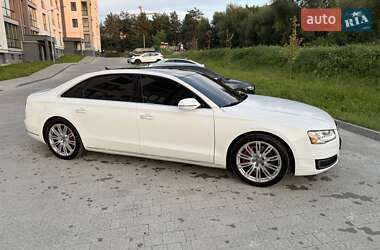 Седан Audi A8 2015 в 