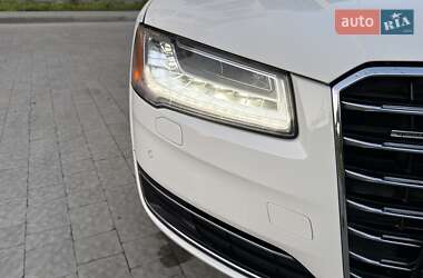 Седан Audi A8 2015 в 