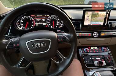 Седан Audi A8 2015 в 