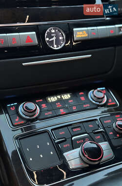 Седан Audi A8 2014 в 