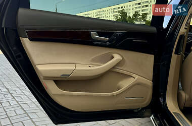 Седан Audi A8 2013 в 
