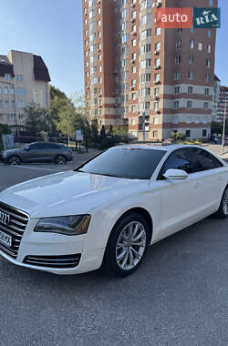 Седан Audi A8 2012 в 