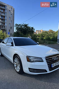 Седан Audi A8 2012 в 