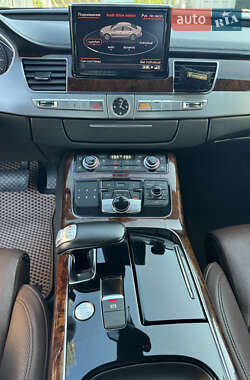 Седан Audi A8 2012 в 