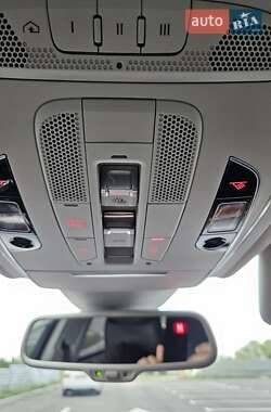 Седан Audi A8 2013 в 