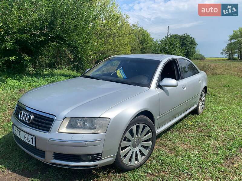 Седан Audi A8 2004 в Харькове