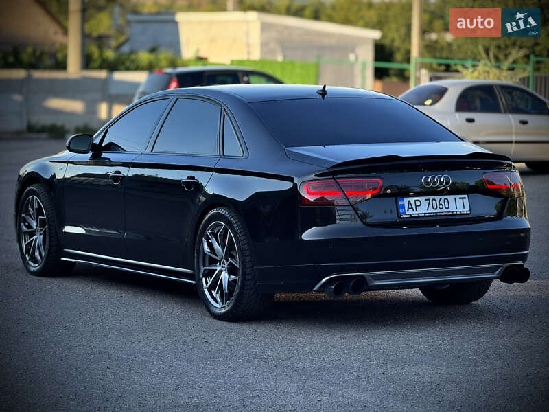 Седан Audi A8 2013 в Запорожье