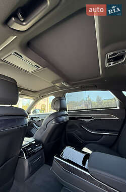 Седан Audi A8 2019 в 