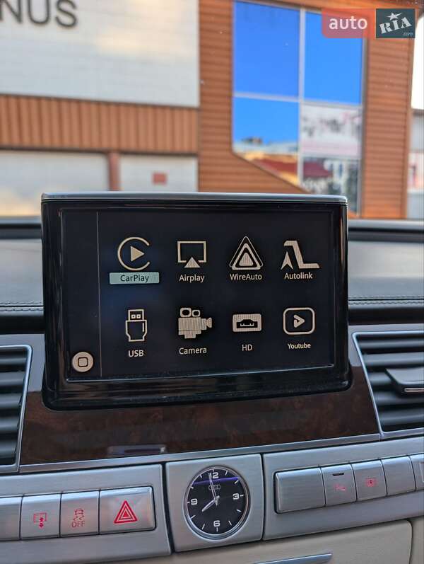 Седан Audi A8 2011 в Львове
