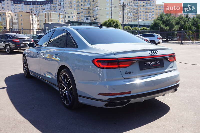 Седан Audi A8 2021 в Одессе