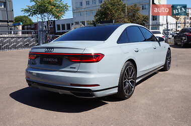 Седан Audi A8 2021 в 