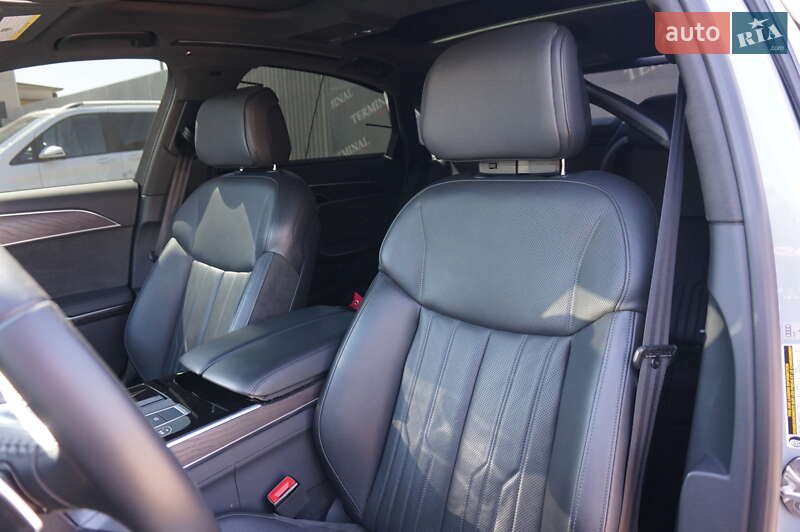 Седан Audi A8 2021 в Одессе