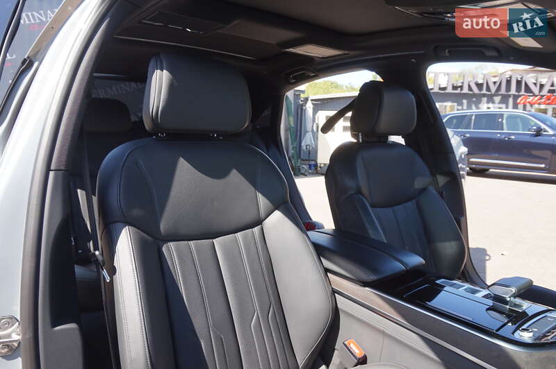 Седан Audi A8 2021 в Одессе