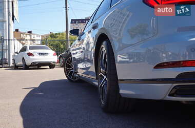 Седан Audi A8 2021 в 
