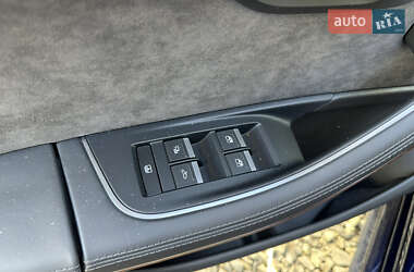 Седан Audi A8 2020 в 