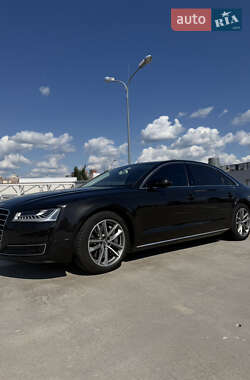 Седан Audi A8 2013 в 