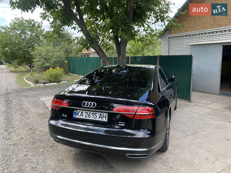 Седан Audi A8 2015 в Краматорске