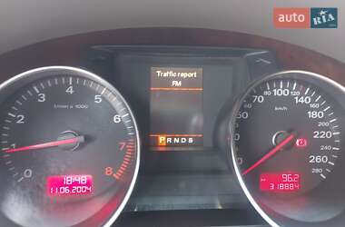 Седан Audi A8 2005 в 