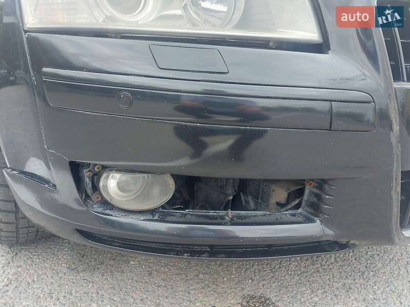Седан Audi A8 2005 в Днепре