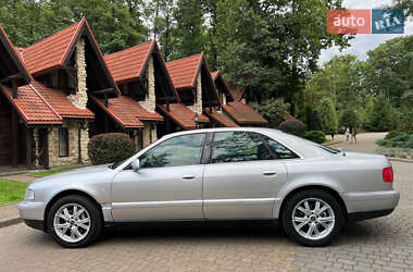 Седан Audi A8 2001 в 