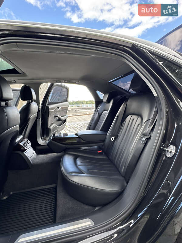 Седан Audi A8 2017 в Киеве