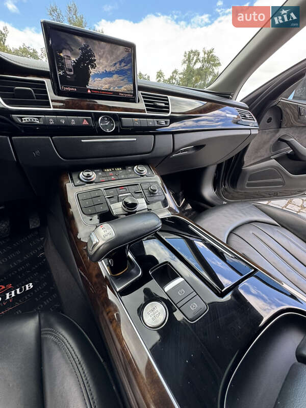 Седан Audi A8 2017 в Киеве