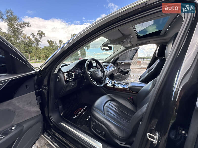 Седан Audi A8 2017 в Киеве