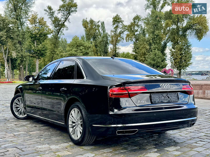 Седан Audi A8 2017 в Киеве